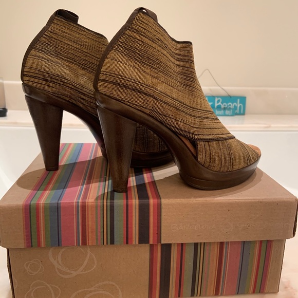 ***SOLD*****Barcelona Collective Booties - Picture 2 of 7